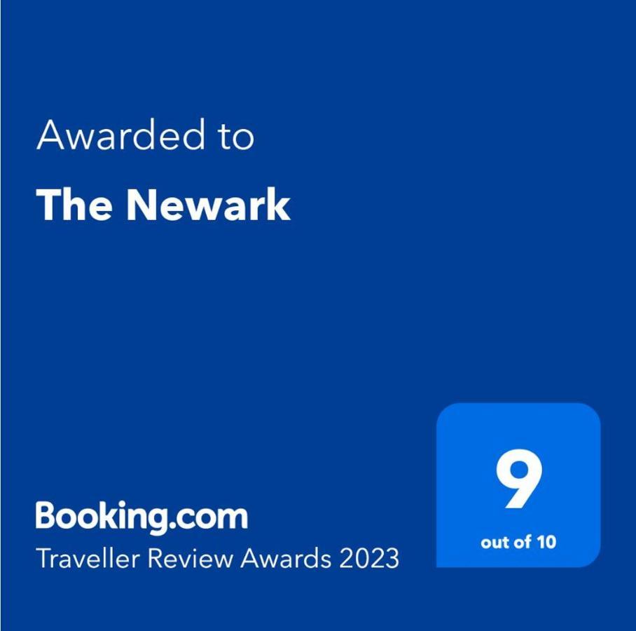 The Newark Hotel Борнмът Екстериор снимка